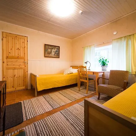 ゲストハウス Maentylaen Tila Närvijoki